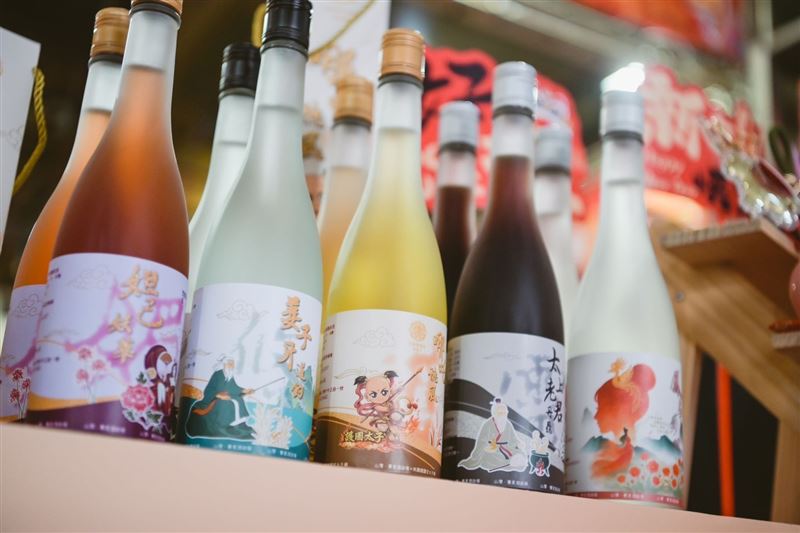 護國限定開運太子平安酒。（圖／桃園護國宮提供）