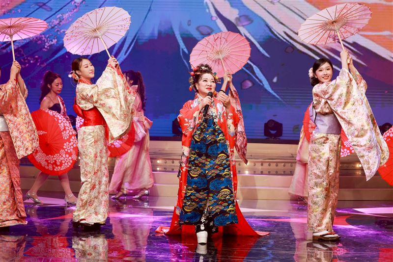 白冰冰帶來演出。（圖／民視提供）