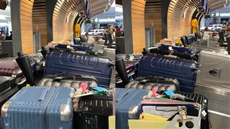 行李箱別用1配件！桃機輸送帶故障慘況曝