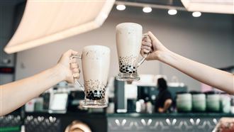 翰林茶館整桌免單！新店插旗高雄FOCUS 13