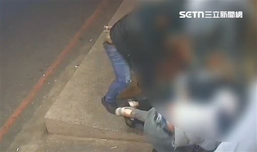 花蓮街頭大亂鬥！「講話大聲」7打3濺血