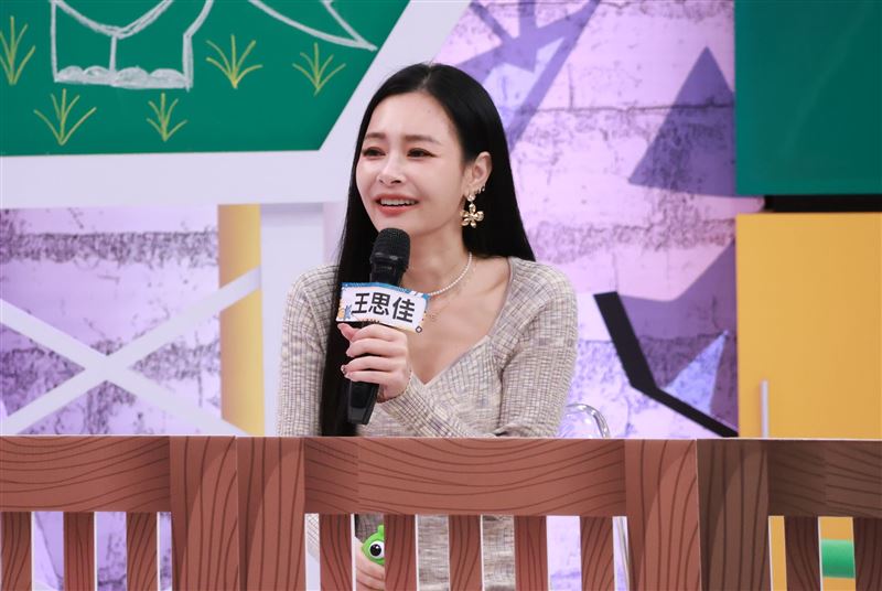 王思佳開嗆。(圖／中天提供)