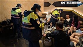 黃偉哲,台南市警局,台南,包廂,長腿,臨檢（圖／翻攝畫面）