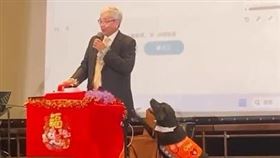 北榮醫療輔助犬-歐巴(Oba)。（圖／網友lwy_jasmine授權提供，未經同意請勿轉載） 