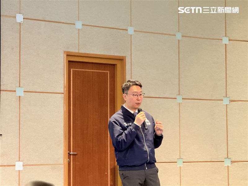 交通部於10日舉行「2026年新春記者會」交通部長陳世凱表示，2026年將啟動「微笑南灣in台灣」計畫並籌設台灣觀光研訓院，以國際動能與國旅優惠雙軸驅動，2030年達到觀光兆元產值。（圖／記者李育道攝影）