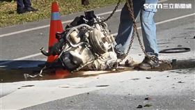 花蓮,廢鐵,引擎,駕駛,憲兵,車禍,號誌桿,死亡,自撞,空軍,駕駛,現役軍人,壽豐,台9線。（圖／翻攝畫面）