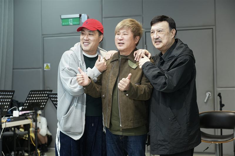 余天（右起）、胡瓜、余祥銓。（圖／記者鄭孟晃攝影）