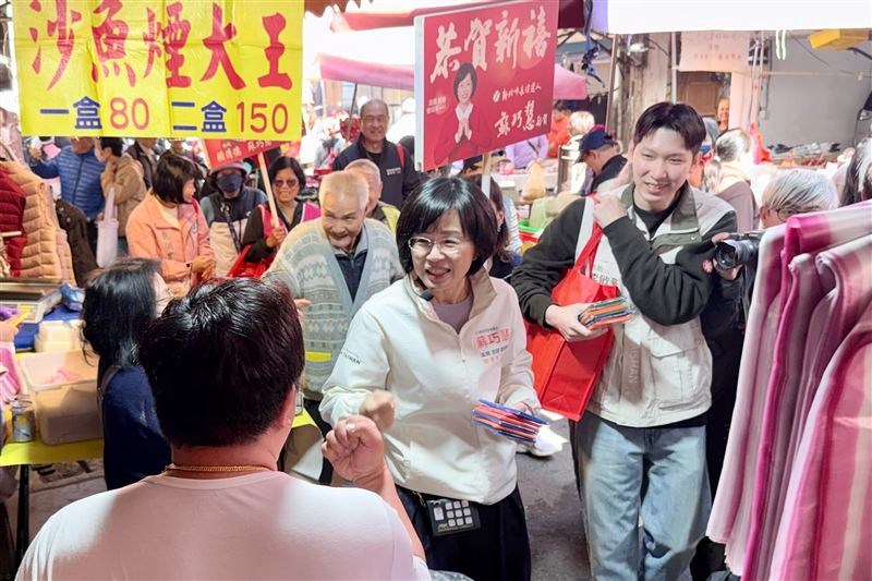蘇巧慧前往林口市場掃街（圖／蘇巧慧辦公室提供）