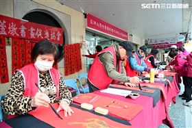 亞大豐中分院贈春聯！醫籲防過年病鬧場（圖／翻攝畫面）