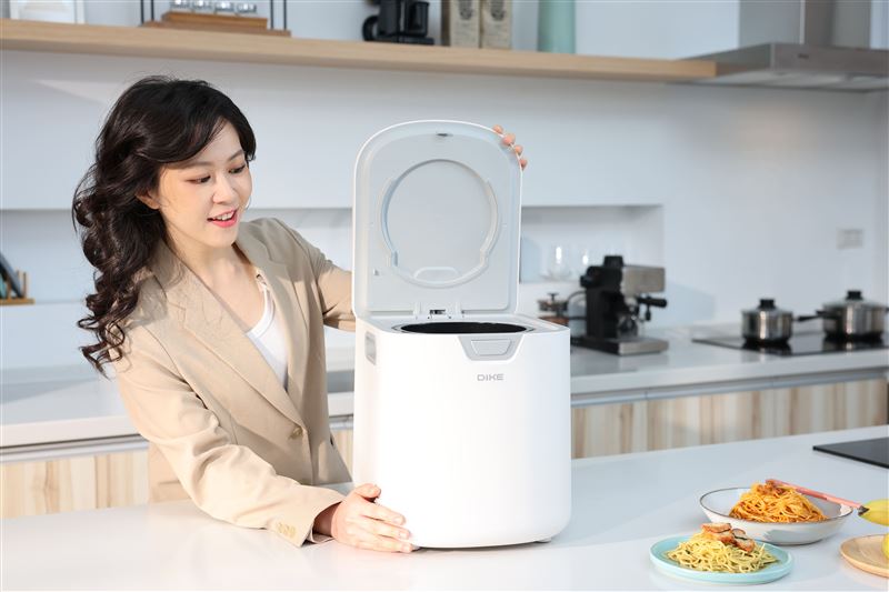 DIKE 3.5L淨味儲存廚餘機升級款。（圖／品牌業者提供）