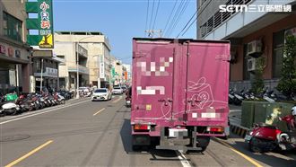 抓違停引眾怒！檢舉達人遭路人包圍怒嗆