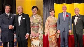 蕭旭岑和谷立言昨天都出席天皇酒會，和日本駐台代表片山和之合照（組合圖／翻攝自蕭旭岑、AIT臉書）