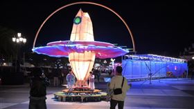 花蓮燈會砸1980萬，但主燈之一挨酸「長得像鹹魚」（圖／翻攝自徐榛蔚臉書）