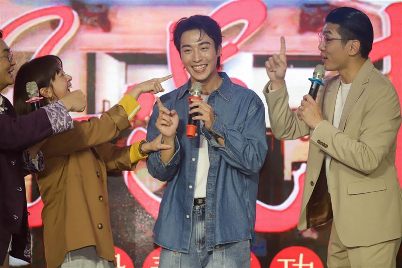 卞慶華坦言，儘管牙齒已矯正，過往的「大便口臭」陰影仍深植心理。（圖／翻攝自卞慶華FB）