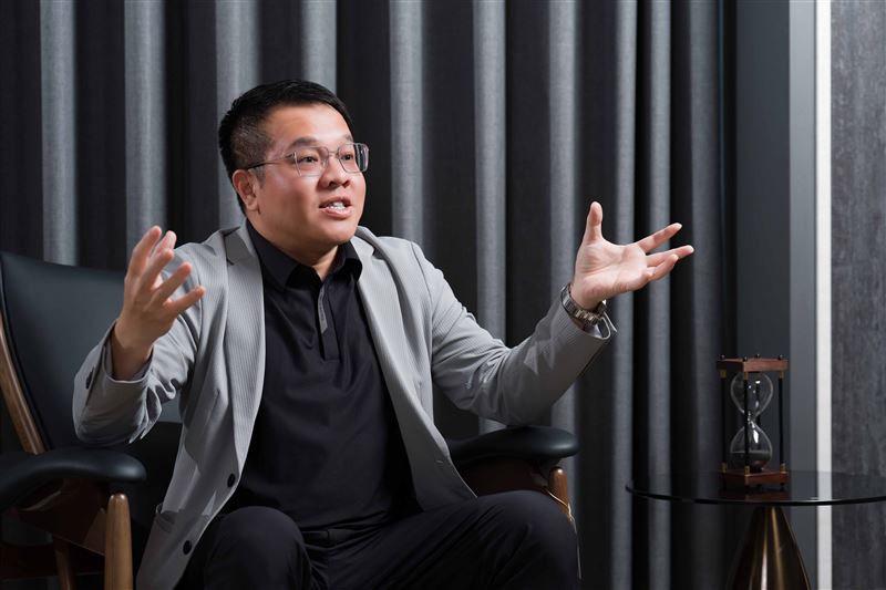 萬寶隆集團董事長黃敏傑，打造「裝潢界COSTCO」的規模化優勢。。（圖／品牌提供）