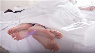 人妻3弟弟都老公種！夫18歲後月月激戰母