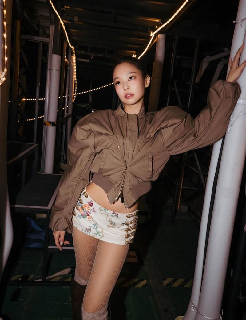 Jennie傳出以現金買下豪宅。（圖／翻攝自IG）