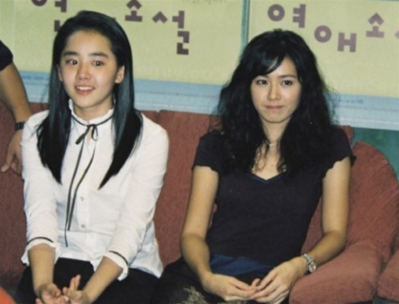 文瑾瑩、孫藝真24年前嫩照曝光。（圖／翻攝自韓網）