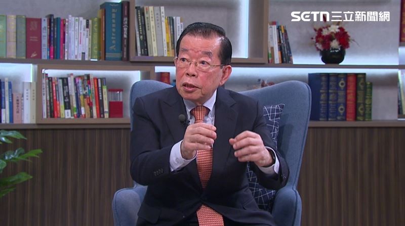 話時代人物主持人鄭弘儀專訪謝長廷。（圖／翻攝畫面）