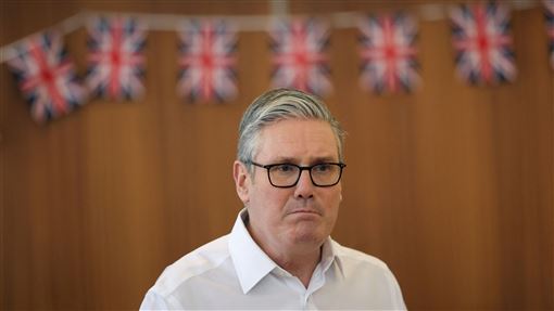 捲艾普斯坦案　施凱爾強硬稱「絕不下台」