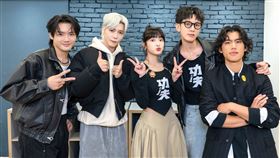 徐暐翔（左起）、Bii畢書盡、王淨、柯震東、朱軒洋。（圖／索尼音樂提供）