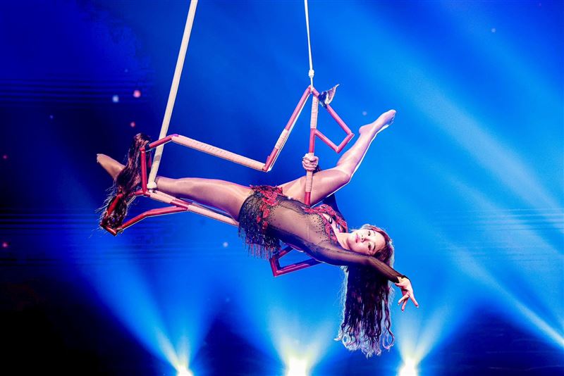 賴慧如御馬凌空。（圖／民視提供）