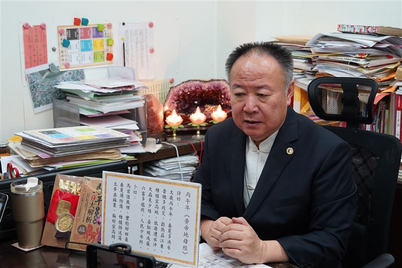 謝沅瑾指出屬羊運勢最佳。（圖／時報出版提供）