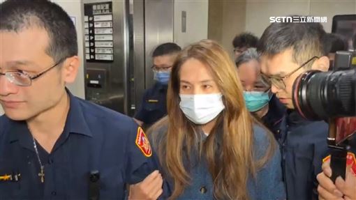 高金素梅超狂情史　坐鄭進一大腿被控劈腿