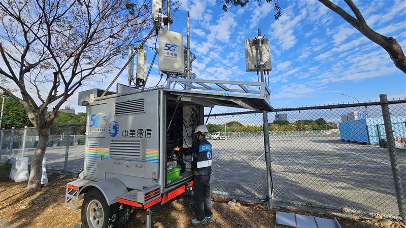 中華電信完成全台行動網路整備作業，強化4G、5G網路容量與維運機制，讓民眾享有穩定順暢的行動上網與語音通話服務。（圖／電信業者提供）