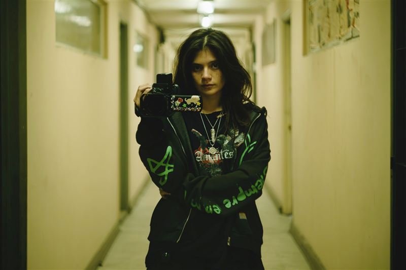 本片是布倫屋破天荒推出的首部西班牙語原創恐怖片，圖為女主角卡拉科羅納多。（圖／采昌國際多媒體　提供）