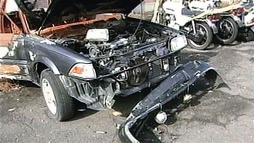 保險桿藏破案密碼　退休警撞死弟詐保內幕