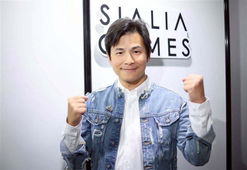 孫協志接受《三立新聞網》專訪談健康。（圖／記者鄭孟晃攝影）