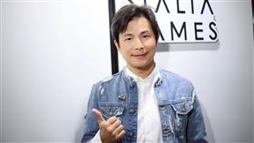 孫協志擔任台鋼雄鷹啦啦隊策略長。（圖／記者鄭孟晃攝影）