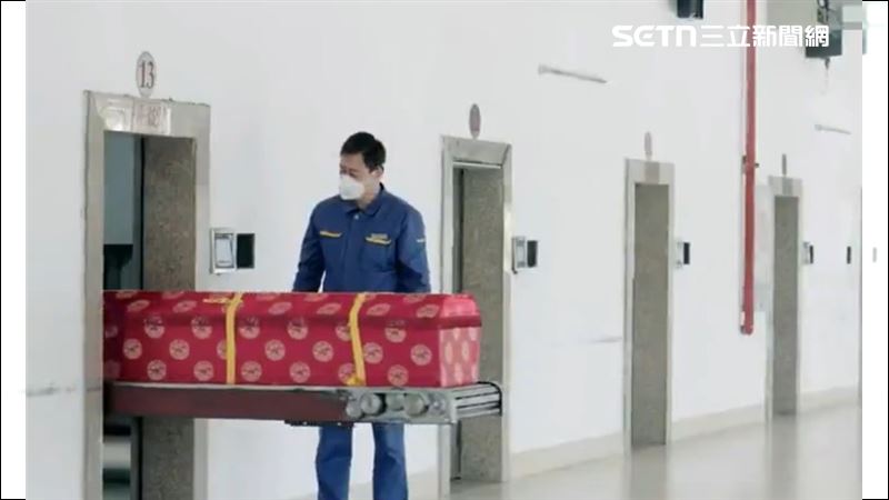 台灣人滯留中國無法回來的原因眾多，志工正努力到各個有「台流」的城市設法掌握聯繫方式。（圖／彰化縣議員張雪如提供）