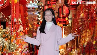 台語天后消失7年！擺地攤賣文具賺生活費