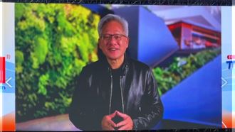 鴻海尾牙／黃仁勳驚喜現身：挑戰不可能