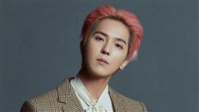 韓團WINNER成員宋旻浩去年底遭週刊爆當爽兵。（圖／翻攝自realllllmino IG）