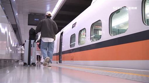 牙醫高鐵插隊惹議！急退追柯文哲遭抓包