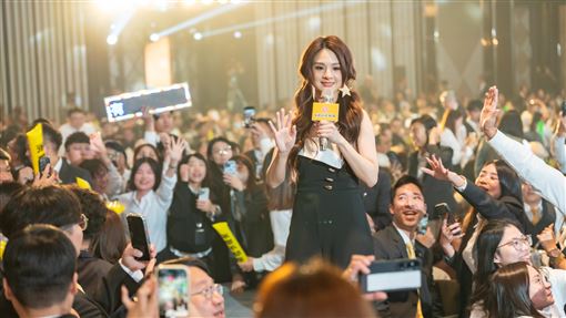 永慶4品牌聯合尾牙　現場勘比演場會