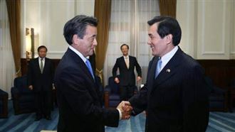 死亡之握！岡田克也慘敗　老謝曝台灣借鏡