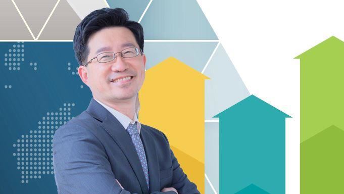 中經院長連賢明高度肯定台美ART協定，認為大幅增加對美能源採購是聰明的外交策略，能實質提升台灣的能源韌性。（圖／翻攝自中經院官網）