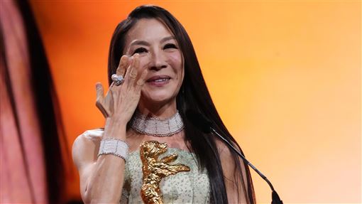 寫歷史！楊紫瓊獲柏林終身成就獎淚憶亡父