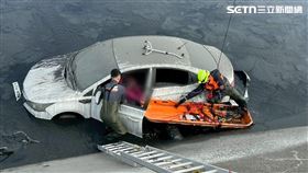 大排水溝,恍神,開車,母女,墜溝,意外,雲林,麥寮（圖／翻攝畫面）