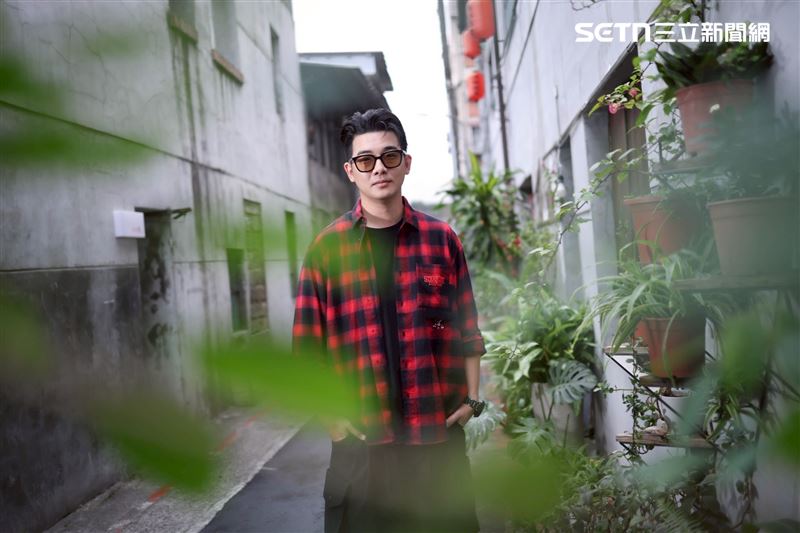 胡瑋杰接受《三立新聞網》專訪。（圖／記者鄭孟晃攝影）