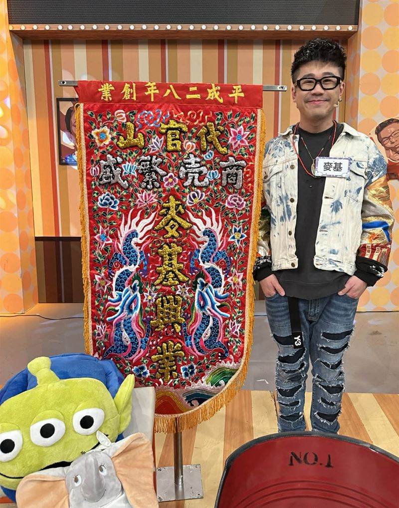 麥基可以說是刮刮卡的「卡神」很多秘招，幾乎逢刮必中。（圖／麥基提供）