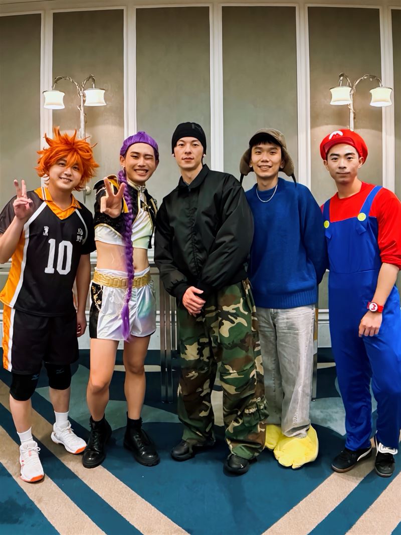 何樂音樂舉辦尾牙。（圖／翻攝自臉書）