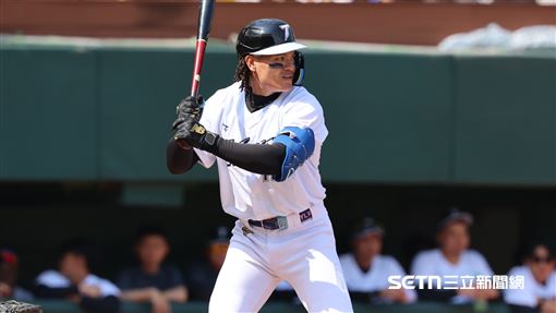 張育成開轟狙擊悍將　閉門熱身賽台灣險勝