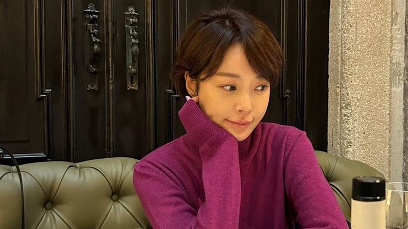 女星才遭判刑又惹議!免費送二手玩具遭批