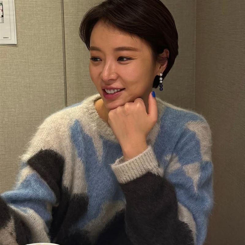 南韓女星黃正音頻惹出爭議。（圖／翻攝自IG @jungeum84）