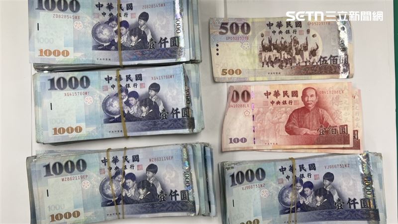 警方協力尋回遭竊現金，已被竊嫌花到只剩40萬元。（圖／翻攝畫面）